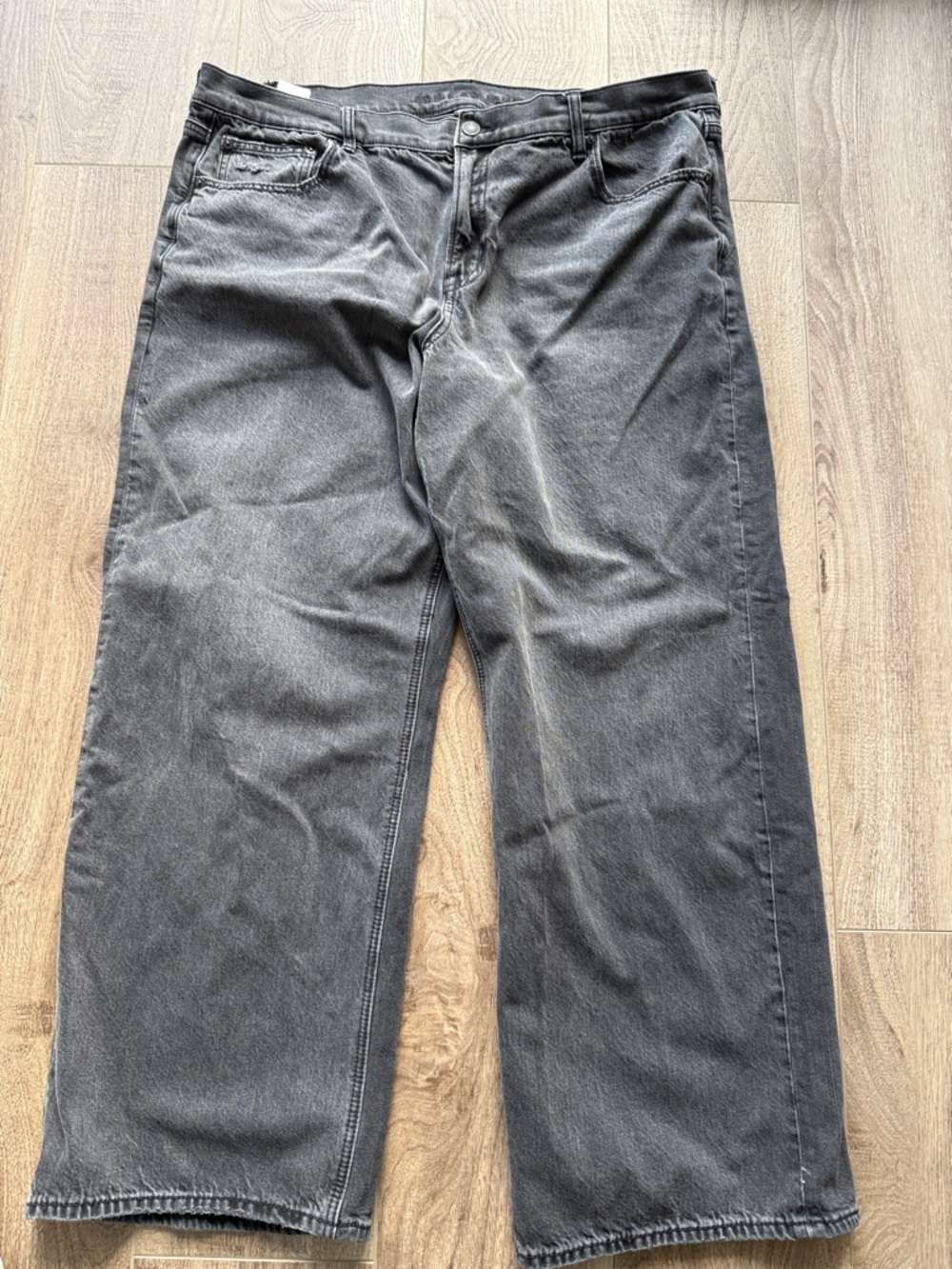 American Eagle Outfitters Straight Leg Jeans in Faded Black